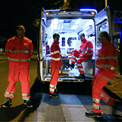 Volontari Assistenza Pubblica Parma in servizio ambulanza- foto volutamente sgranata